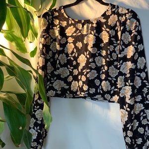 Cropped floral blouse